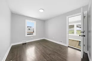 10035 S La Salle St, Chicago, IL 60628 - Photo 14
