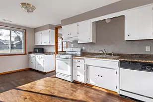 480 Grand Ave, Lake Zurich, IL 60047 - Photo 10