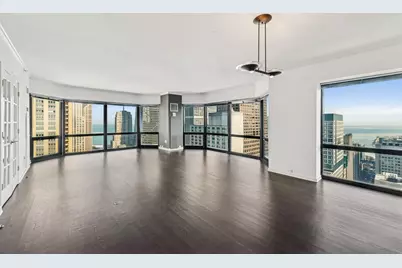 100 E Huron Street #2903, Chicago, IL 60611 - Photo 16