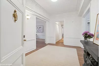 232 E Walton Place #4E, Chicago, IL 60611 - Photo 6