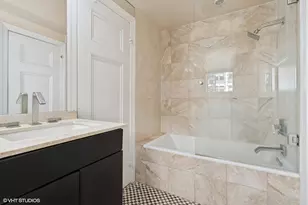 232 E Walton Pl, Chicago, IL 60611 - Photo 28