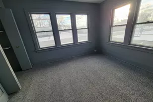 802 Deleon St, Ottawa, IL 61350 - Photo 8