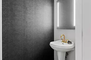 1224 W Van Buren St, Chicago, IL 60607 - Photo 16