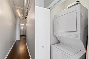 1224 W Van Buren St, Chicago, IL 60607 - Photo 18