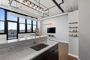 1224 W Van Buren St, Chicago, IL 60607 - Photo 10