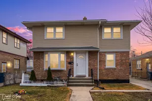 9741 Lonnquist Dr, Franklin Park, IL 60131 - Photo 1