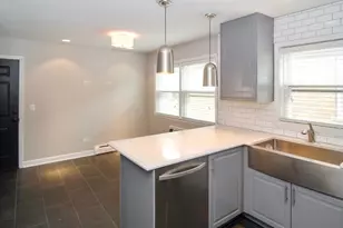 2019 N 72nd Ct, Elmwood Park, IL 60707 - Photo 6