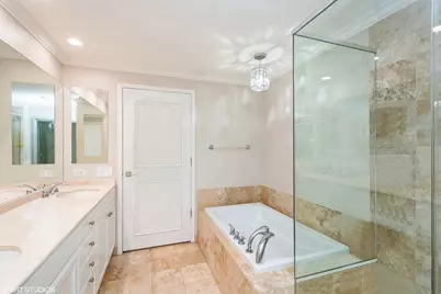 600 N Lake Shore Drive #1212, Chicago, IL 60611 - Photo 14