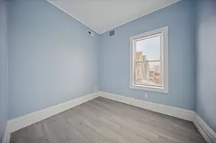 3134 W 39th Pl, Chicago, IL 60632 - Photo 4