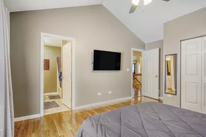 2714 Lake Side Circle, Joliet, IL 60431 - Photo 8