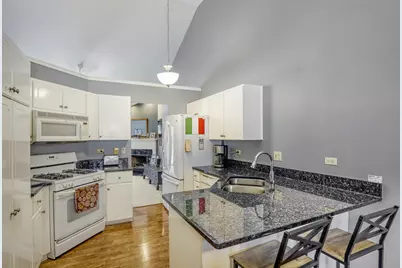 2714 Lake Side Circle, Joliet, IL 60431 - Photo 6