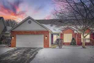 2714 Lake Side Cir, Joliet, IL 60431 - Photo 12