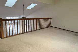 1817 Altoona Ct, Schaumburg, IL 60194 - Photo 10