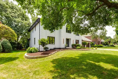 2221 Donegal Drive, Darien, IL 60561 - Photo 2