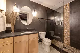 2221 Donegal Dr, Darien, IL 60561 - Photo 34