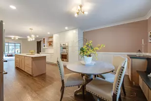 2221 Donegal Dr, Darien, IL 60561 - Photo 32