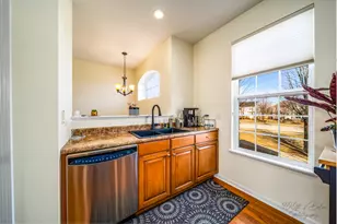 102 Town Center Blvd, Gilberts, IL 60136 - Photo 8