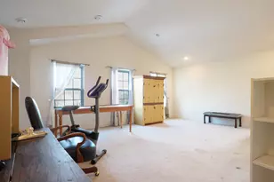 2233 Hillsboro Ct, Aurora, IL 60503 - Photo 10