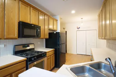 2233 Hillsboro Court, Aurora, IL 60503 - Photo 6