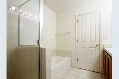 2233 Hillsboro Court, Aurora, IL 60503 - Photo 12