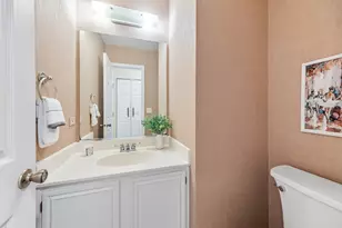 552 Portsmith Ct, Crystal Lake, IL 60014 - Photo 8