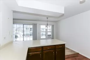 1890 Pebble Beach Cir, Elk Grove Village, IL 60007 - Photo 16