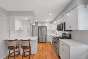 26W421 Wiesbrook Rd, Wheaton, IL 60189 - Photo 6