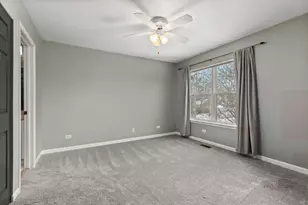 597 Treetop Ln, Gurnee, IL 60031 - Photo 18