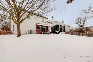 597 Treetop Ln, Gurnee, IL 60031 - Photo 30