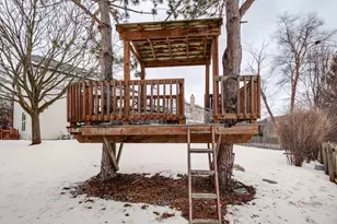 597 Treetop Ln, Gurnee, IL 60031 - Photo 34