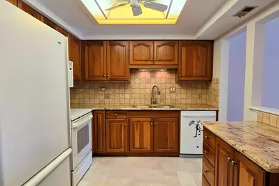 690 Chandler Road #207, Gurnee, IL 60031 - Photo 6