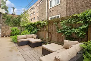 537 W Roscoe St, Chicago, IL 60657 - Photo 24