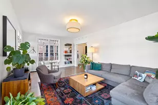 537 W Roscoe St, Chicago, IL 60657 - Photo 6