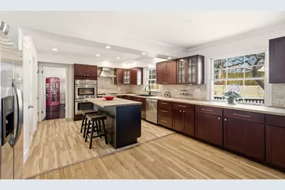 17 Camberley Court, Hinsdale, IL 60521 - Photo 8