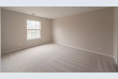 1225 N Red Oak Circle #3, Round Lake Beach, IL 60073 - Photo 8