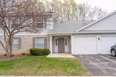 1225 N Red Oak Circle #3, Round Lake Beach, IL 60073 - Photo 2