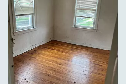 8143 S Colfax Avenue, Chicago, IL 60617 - Photo 8