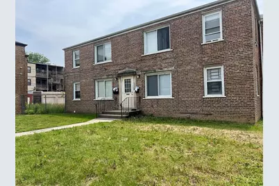 8143 S Colfax Avenue, Chicago, IL 60617 - Photo 2
