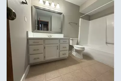 [Address not provided], Batavia, IL 60510 - Photo 8