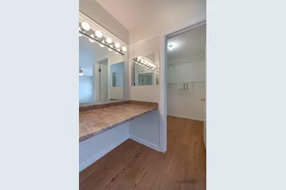 102 N Waterford Drive, Schaumburg, IL 60194 - Photo 10
