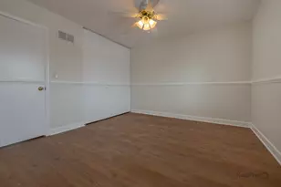 102 N Waterford Dr, Schaumburg, IL 60194 - Photo 14