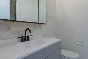 102 N Waterford Dr, Schaumburg, IL 60194 - Photo 22