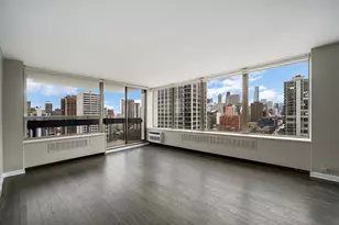 1455 N Sandburg Terrace, Chicago, IL 60610 - Photo 2