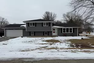 414 Betty St, Verona, IL 60479 - Photo 1