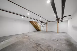 2140 W Cermak Rd, Chicago, IL 60608 - Photo 26