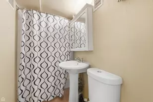 4026 N Kimball Ave, Chicago, IL 60618 - Photo 10