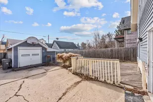 331 Orange St, Elgin, IL 60123 - Photo 26