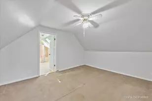 331 Orange St, Elgin, IL 60123 - Photo 22