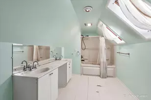 331 Orange St, Elgin, IL 60123 - Photo 24