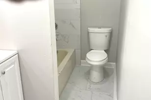 8400 S Burley Ave, Chicago, IL 60617 - Photo 20